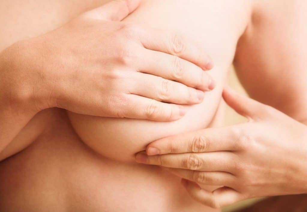 Массаж груди при мастопатии